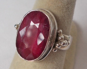 Sterling Silver Ring with Healing Properties Size 5.5 AA413 The Silver Plaza Garnet Ring Statement Ruby Ring Pearls Ring