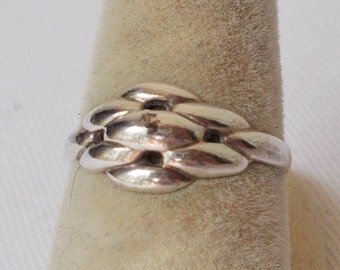 925 STERLING SILVER RING Dainty Woven Band Size 6.75-7 Stacking Midi Pinkie with flaw