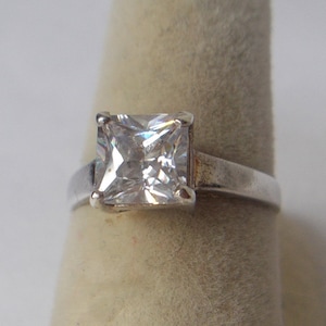 Sterling Silver SOLITAIRE RING Princess Cut 2 ct Zircon Clear Cushion CZ Stone Size 6.75 – 7 Nickel Free April Birthstone Travel Replacement