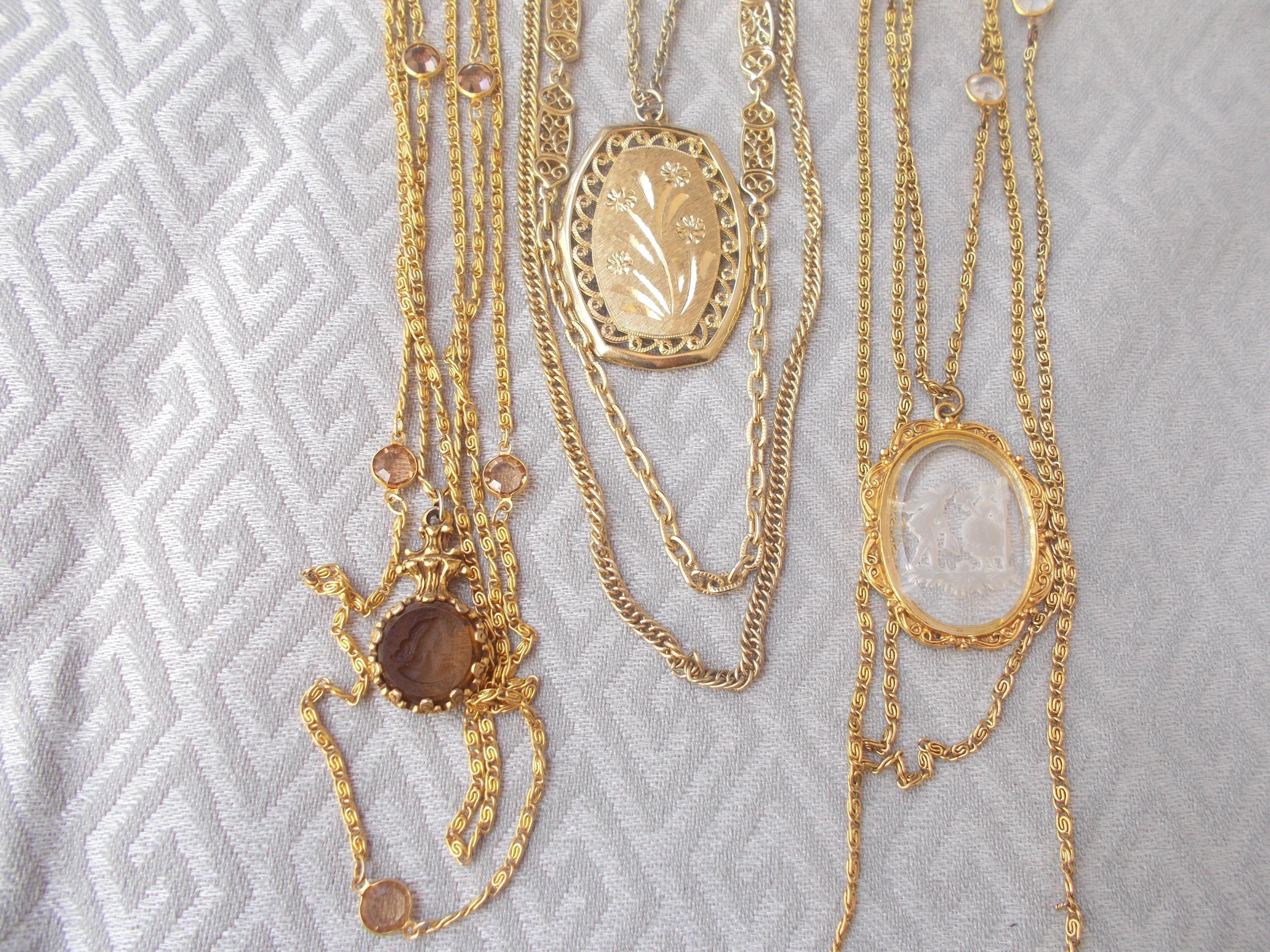 Goldette Necklace - Etsy