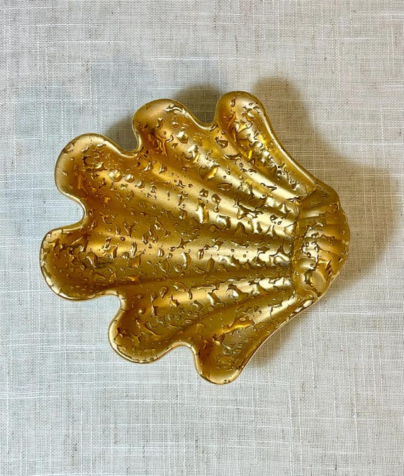 Vintage 22K Gold Clam Shell Trinket Dish - image 4
