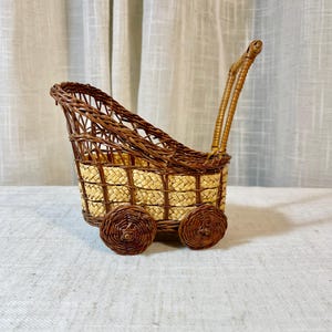 Vintage Wicker Baby Basket - Etsy