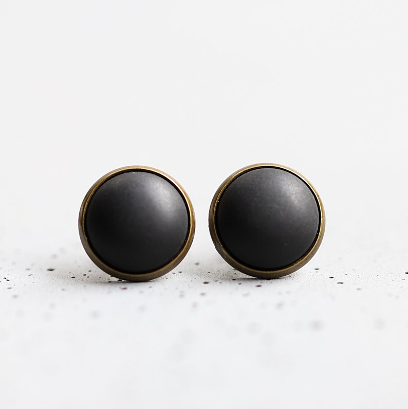 Studs nobile nero immagine 1