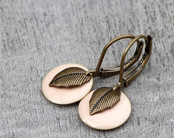 Earrings "Little leaf" in delicate pink