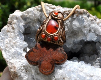 Caapi Vine Pendant with Carnelian Agates Necklace - Unisex