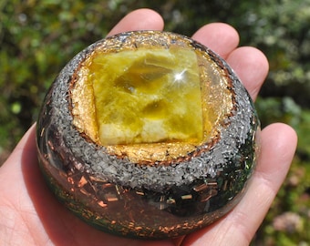 Harmoniseur EMF Tensor Orgonite® à dôme d'opale verte – Générateur d'énergie cristalline fait main