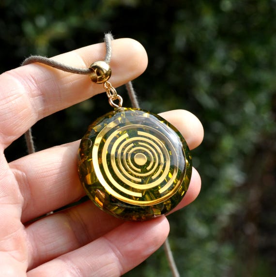 Lakhovsky Pendant Emerald  Orgonite®  Pendant Necklace  - EMF Harmonizer - Unisex