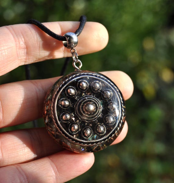 Dutch Knot Zeeland Knot Zeeuwse knoop Orgonite pendant – Protection Jewelry