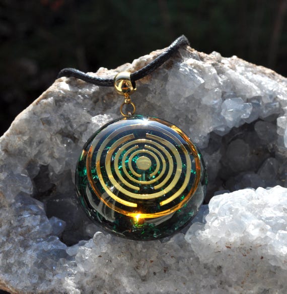 Lakhovsky Pendant Emerald Green Orgonite®  Pendant Necklace  - EMF Harmonizer - Unisex