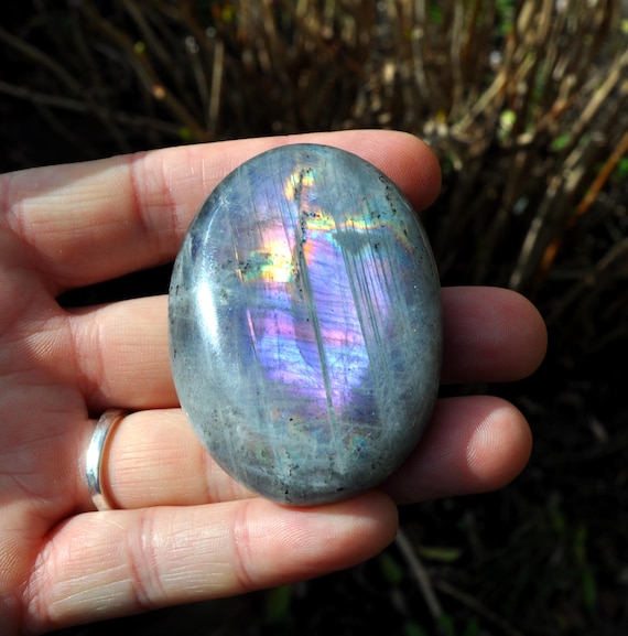 PURPLE MULTICOLOR LABRADORITE Flat Palm Stone Large -  71g - 2.5Oz