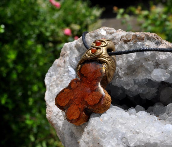 Ayahuasca VINE Pendant with Carnelian Agate Necklace - Unisex