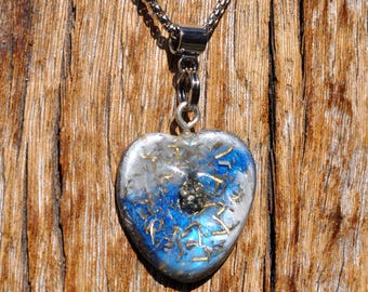 Heart-Shaped Orgonite® Pendant with Raw Pyrite, Black Tourmaline, Selenite & Clear Quartz – Handmade Crystal Jewelry