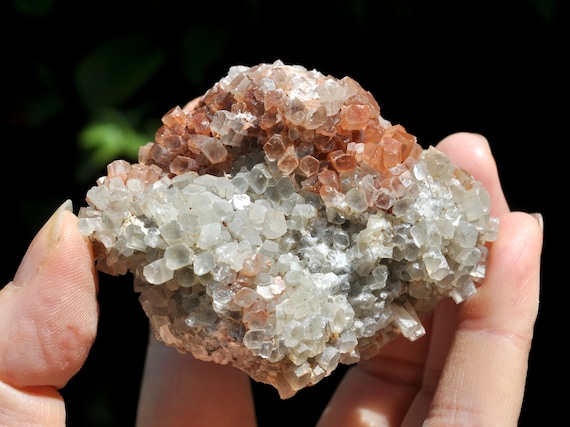 Large WHITE ARAGONITE Star Cluster 166 gram - 5.85 Oz