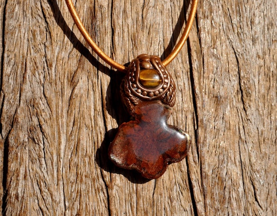 B. Caapi Vine Necklace Ayahuasca Pendant with Tiger's Eye