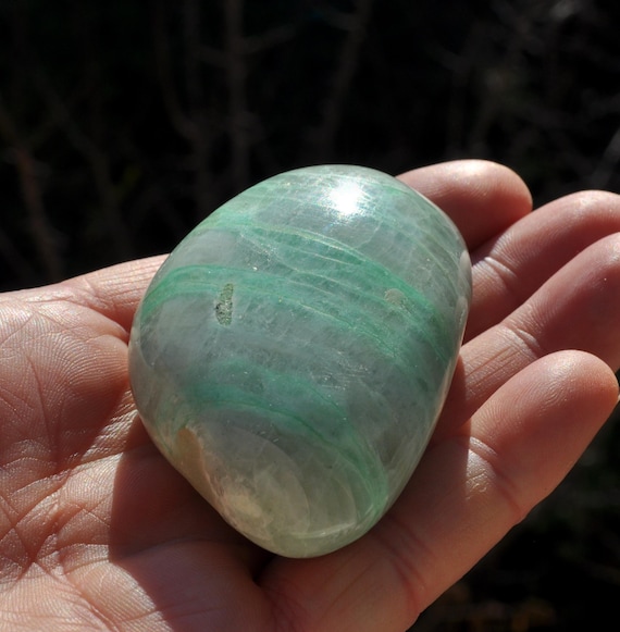Green Moonstone Palm Stone Large Polished Garnierite Crystal - with green Lines 98g/6.2cm Long