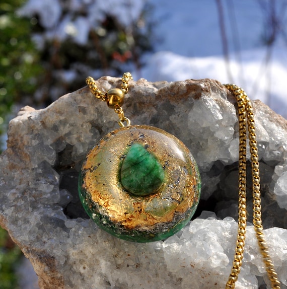 Green Emerald Orgonite Pendant Necklace – Unisex