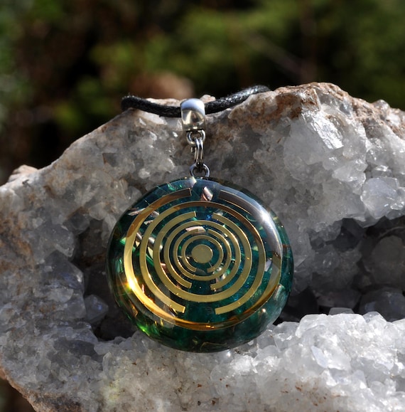 Lakhovsky Pendant Emerald Green Orgonite®  Pendant Necklace  - EMF Harmonizer - Unisex