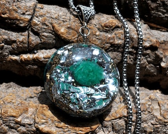 EMERALD Orgonite® Pendant Necklace with Silver UNISEX