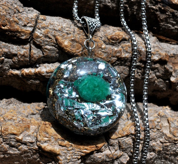 EMERALD Orgonite® Pendant Necklace with Silver UNISEX