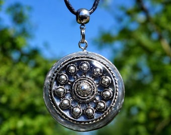 Dutch Knot Zeeland Knot Orgonite pendant – Protection Amulet Necklace