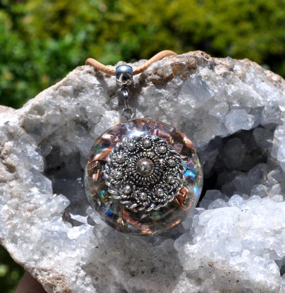 Orgonite Dutch Knot Pendant Crystal Necklace Protective Symbol Tensor Ring Zeeuwse Knoop