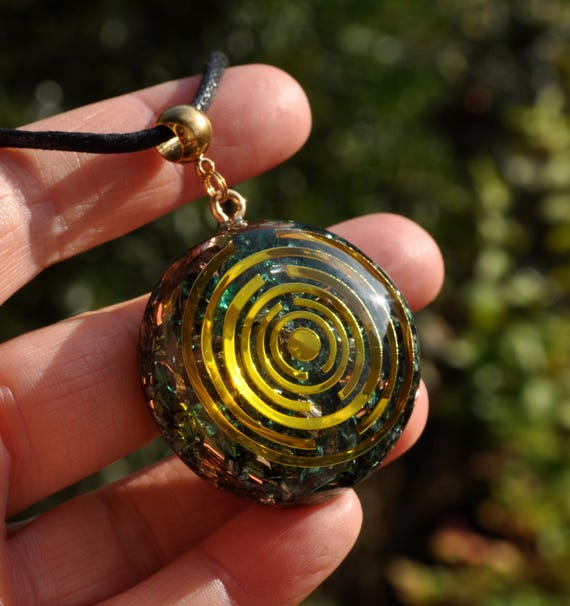Lakhovsky Pendant Emerald Green Orgonite®  Pendant Necklace  - EMF Harmonizer - Unisex