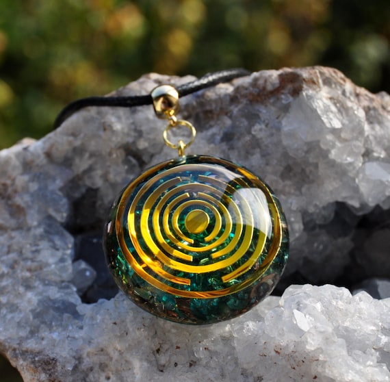 Lakhovsky Pendant Emerald Green Orgonite®  Pendant Necklace  - EMF Harmonizer - Unisex