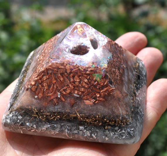 170g Clear Quartz Crystal Orgonite orgone Pyramid Emf Harmonizer  - 6Oz - FREE Delivery