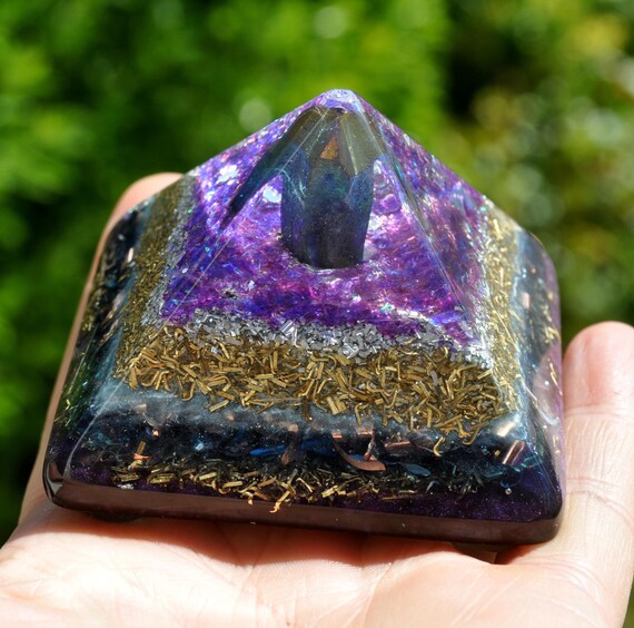 TITANIUM Quartz Orgonite® Giza Pyramid 155 gram - 5.46 Oz - EMF Harmonizer
