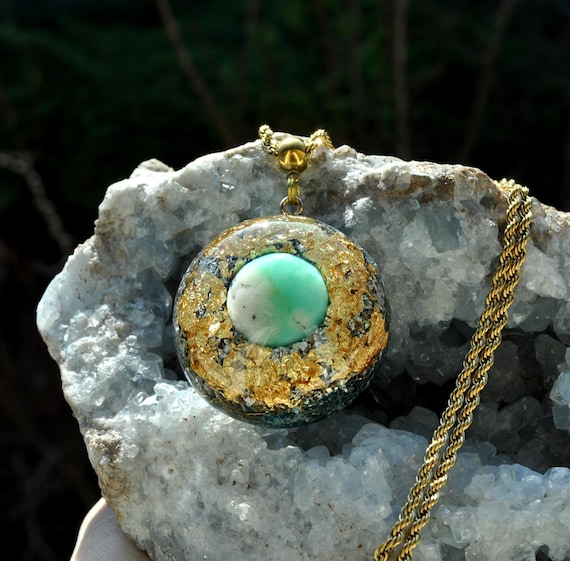 CHRYSOPHRASE ORGONE Orgonite® Pendant Necklace