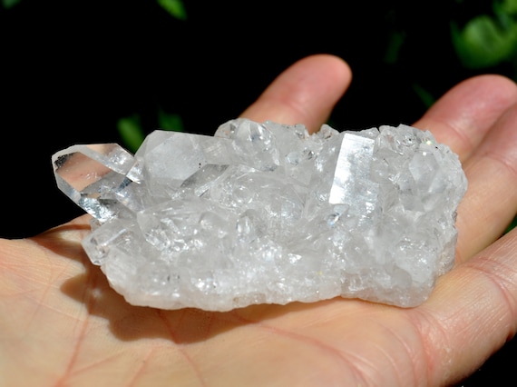 Shiney Quartz Crystal from Minas Gerais, Natural 89 grams