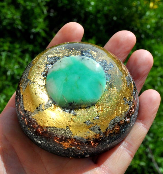 Chrysoprase Orgonite Dome Orgone Generator EMF Harmonizing Crystal Spiritual Decor Gift Quartz Shungite