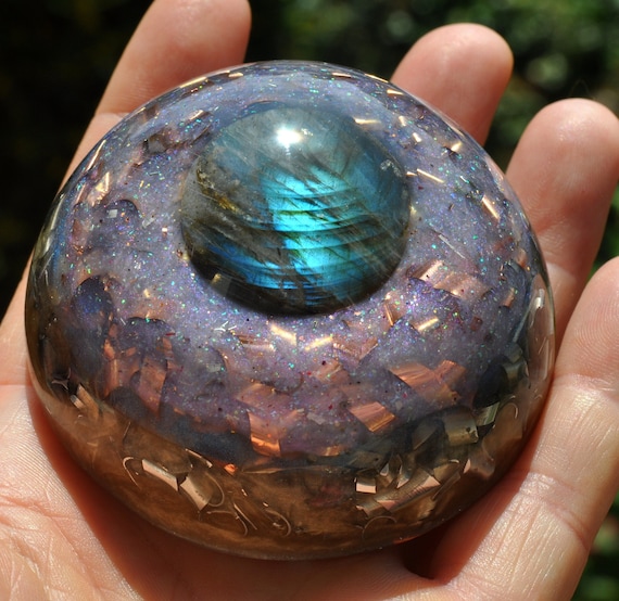 ORGONE DOME with blue Labradorite Orgonite®, Orgone Generator®  - 132g- 4.65z -  EMF Harmonizer