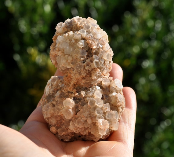 WHITE ARAGONITE Cluster 201 gram - 7.09 Oz