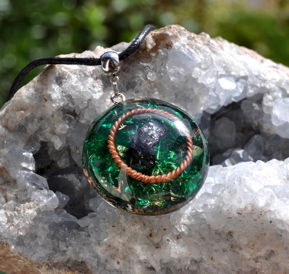 Handcrafted Noble Shungite Orgonite Tensor Pendant with Labradorite & Copper