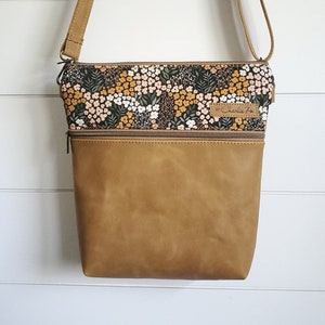 Crossbody Bag, Leder Crossbody, Leder Crossbody Bag, Crossbody bag, Ledertasche, Geldbörse, Schultertasche, Schwarz, Floral ,Damen