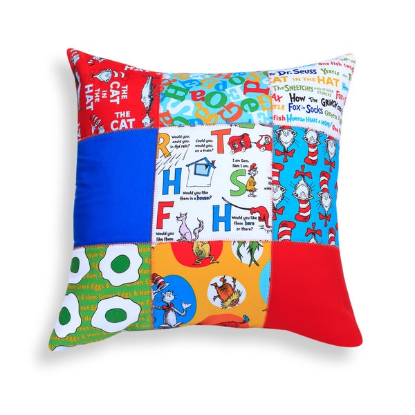 Kinder Patchwork Wendekissenbezug gesteppt aus Dr Seuss Stoff Quadraten - Moderne Retro Kinder deko