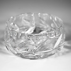 Vintage lead crystal clear Bowl, salad bowl with leafs and berry decor, table decor