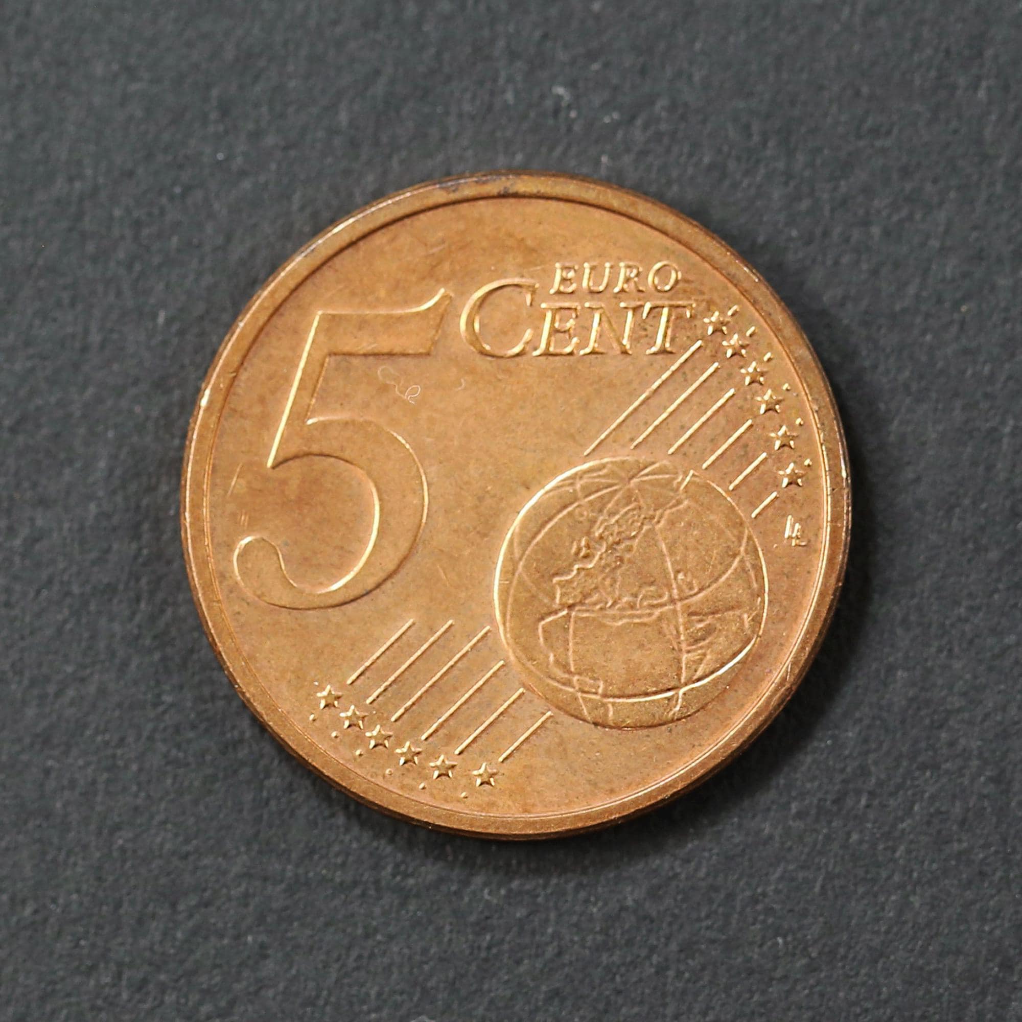 2002年、ドイツ、1ユーロ硬貨／ミントA・F・J 3枚の 2002年、ドイツ、1ユーロ硬貨／ミントA・F・J 3枚のコイン 2002年、