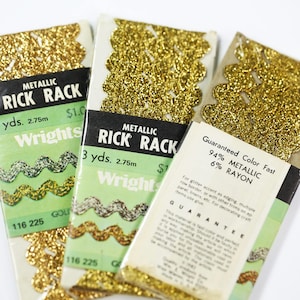 1982 Wrights Trims Metallic Rick Rack 94% Metallic 6 Rayon, 3 yards - Gold 46, trim for quilts & holiday crafts, costume embellishment