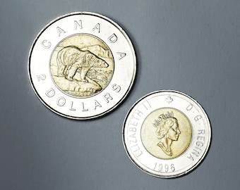 First Toonie 1996 two Dollar Elizabeth II - Polar Bear, Canadian 2 Dollar Coin