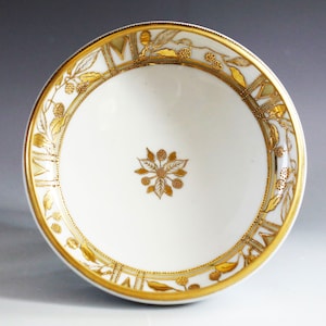 Vintage Noritake Morimura Hand-Painted Moriage Gold Tri-Footed Bowl Condiment Bowl, Cream Bowl, Made in Japan, Gold Decor, Gold Gilded