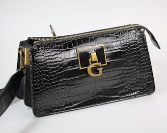 GUESS womens Stephi Mini Crossbody Top Zip Mini-Bags