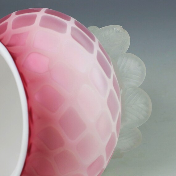 Antique Victorian Satin Glass Mother Pearl Pink Diamond Quilted