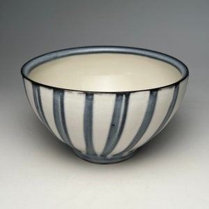 Vine series Round Bowl image 1