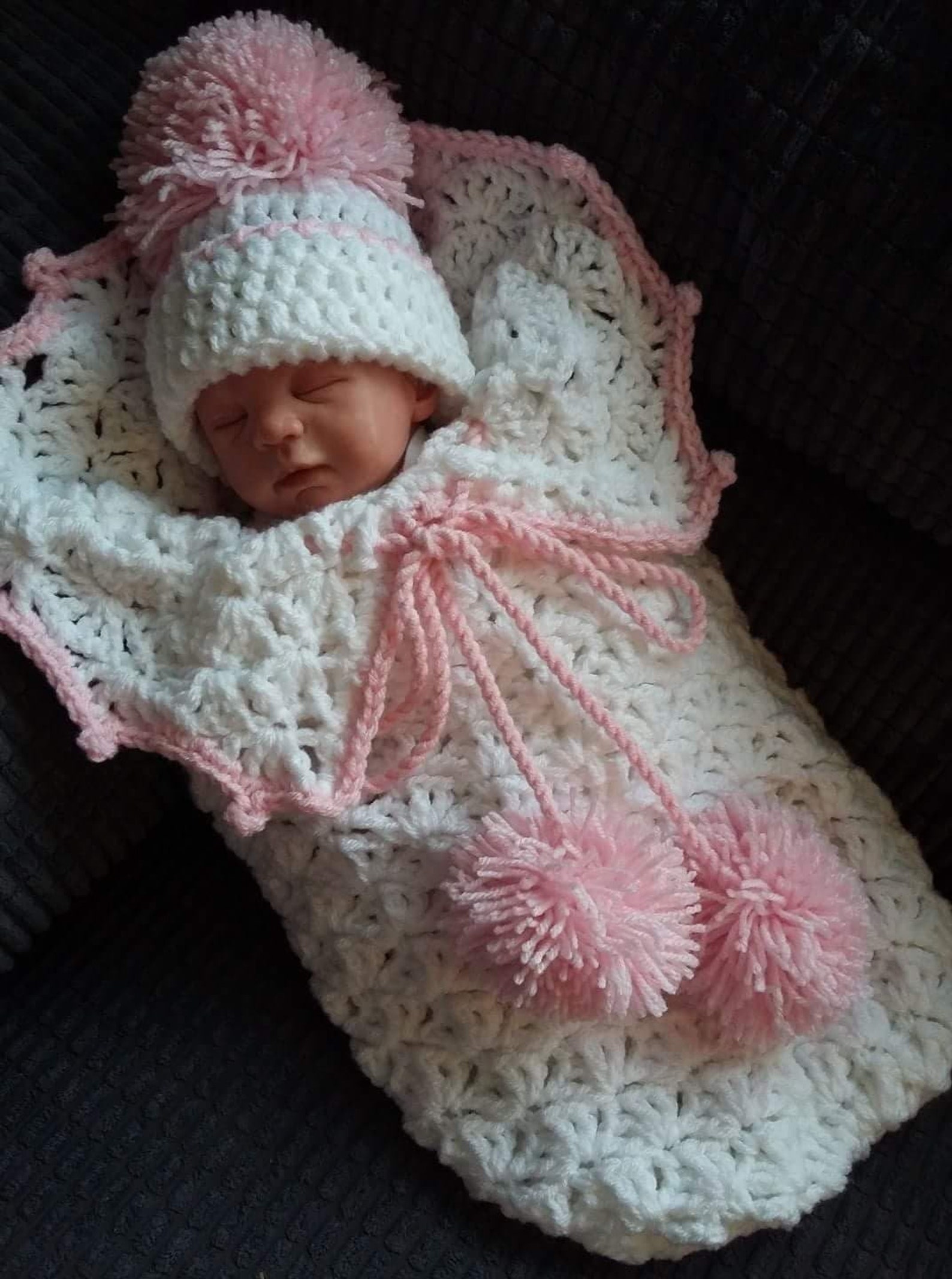 Baby Blanket Pattern. Crochet Cocoon, Crochet Baby Hat Pattern, Crochet ...