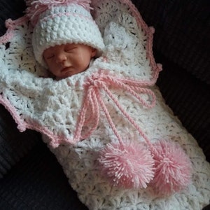 baby blanket pattern. crochet cocoon, crochet baby hat pattern, crochet baby patterns. baby knitting patterns. knitted baby hat.
