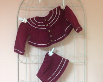 Pattern in Spanish to make this beautiful jacket for a 1-year-old girl.