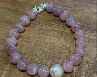 Quartzo rosa e pulseira de pérolas