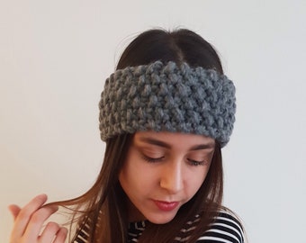 Women's Chunky Knit Soft Acrylic Grey Handmade Stretch Ear Warmer